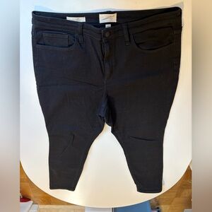 Women’s Black Skinny Jeans